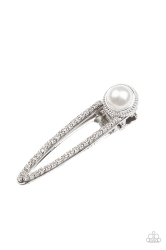Dotted with a bubbly pearl fitting, a silver frame is encrusted in glassy white rhinestones for a glamorous finish. Features a standard hair clip on the back.
