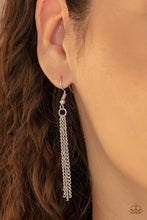 Load image into Gallery viewer, Featuring classic round and regal emerald style cuts, a glittery collection of pink and white rhinestones delicately coalesce into a glamorous pendant below the collar. Features an adjustable clasp closure.
