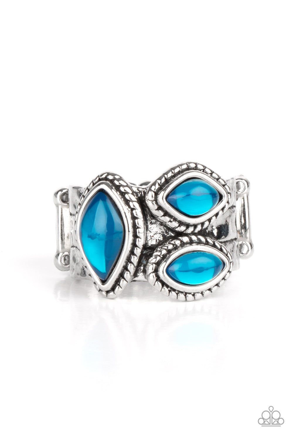 A trio of glassy blue marquise beads embellish the front of a hammered silver band etched in faux layers, creating an ethereal display atop the finger. Features a stretchy band for a flexible fit.