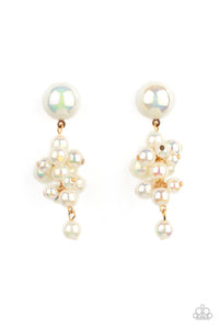 Featuring an iridescent shimmer, a bubbly collection of white pearls delicately cluster at the bottom of a matching half pearl fitting for an effervescently flirty look. Earring attaches to a standard post fitting.