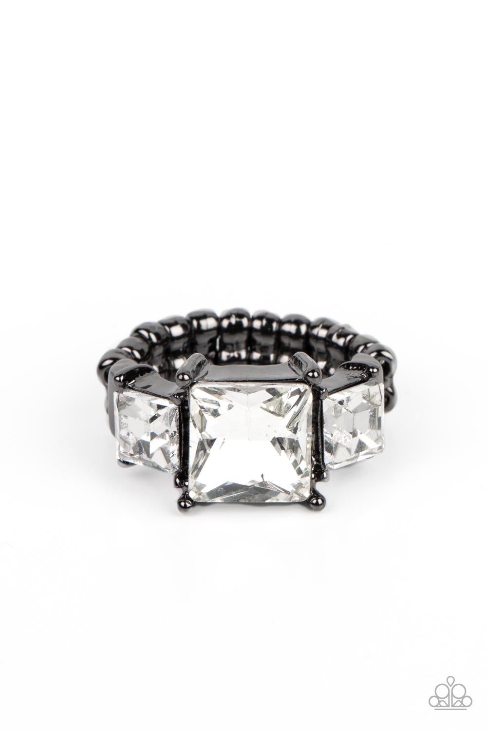 Featuring regal princess cuts, three brilliant white rhinestones sparkle inside pronged gunmetal fittings atop the finger in a dramatic finish. Features a dainty stretchy band for a flexible fit. 